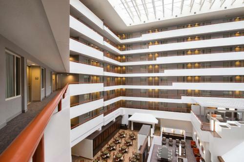 Hotel Embassy Suites Baltimore - At Bwi Airport
