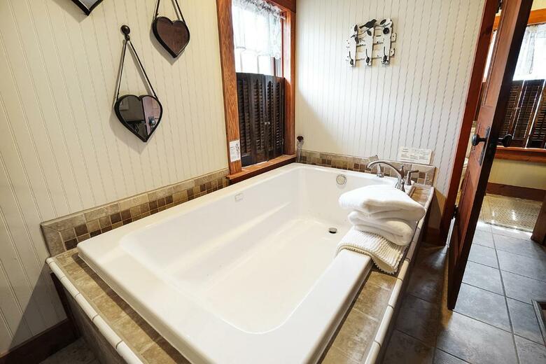 Posada Hocking Hills Inn