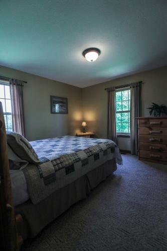 Deer Run - Hocking Hills Cabin