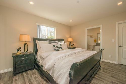 Glamorously Furnished Hollywood Home - Central