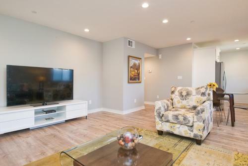 Charming Hollywood Home