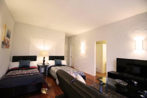 Tiverton Apartment