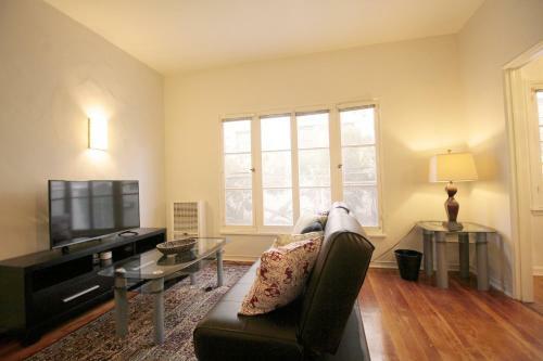 Tiverton Apartment