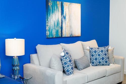 Beautiful Downtown Apartment