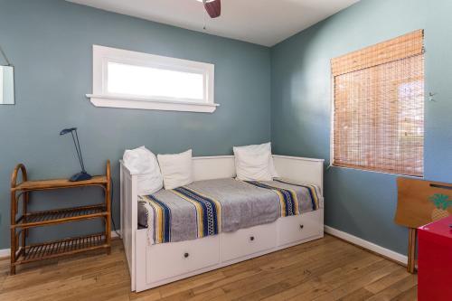 2033 Echo Park Avenue Home