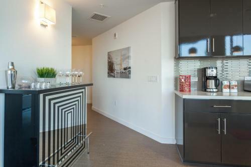 Apartamento Urban Downtown La Floor To Ceiling Penthouse