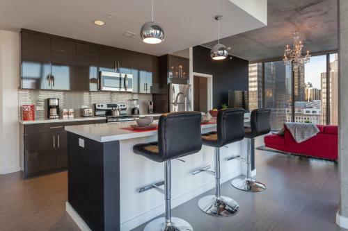Apartamento Urban Downtown La Floor To Ceiling Penthouse