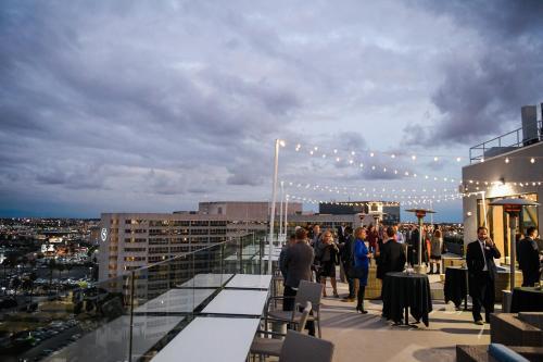 H Hotel Los Angeles, Curio Collection By Hilton