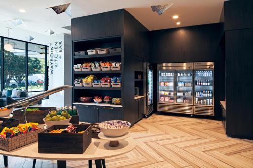 H Hotel Los Angeles, Curio Collection By Hilton