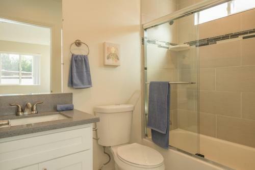 Chic Hollywood Home - Central To Everything