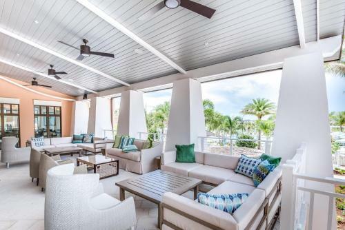 1570 Carey Palm Circle