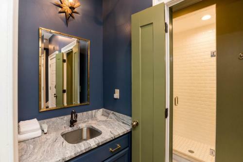 Apartamento Hhh Colonel Suite
