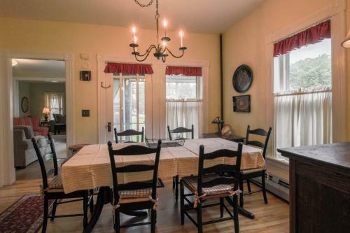 Pleasant Street 49-lower Level