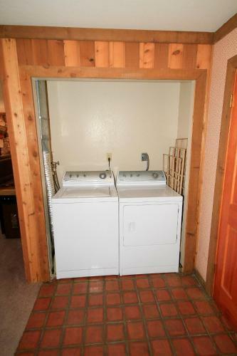 Mountainback #60, Corner Unit
