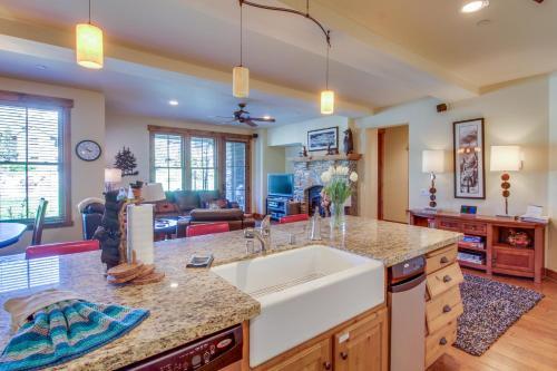 The Lodges 1145