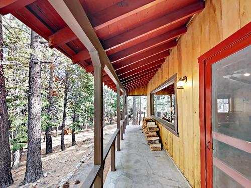 68 Alpine Home