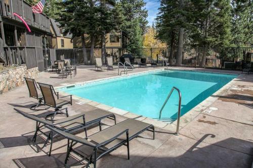 Apartamento Bigwood 80 ( 2-bedroom Condo )