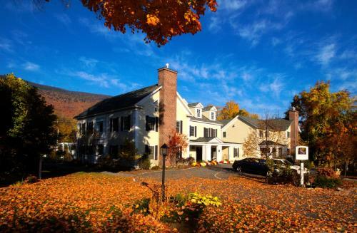 Hotel Reluctant Panther Inn & Restaurant