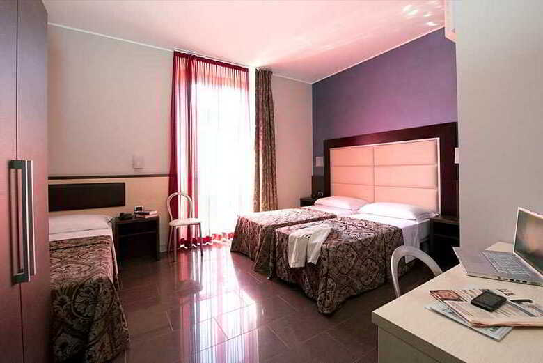 Hotel Five