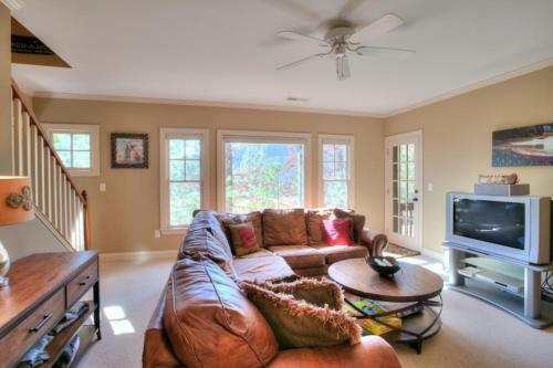 Mountain Vista Home