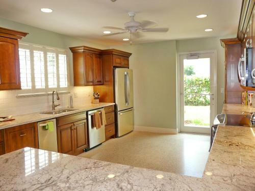 Emerald Beach 23