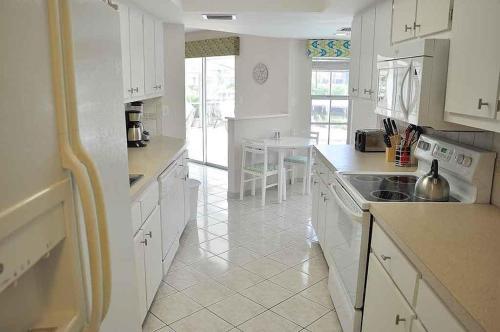 1268 Balboa Court