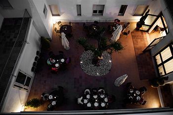 Hotel Fini