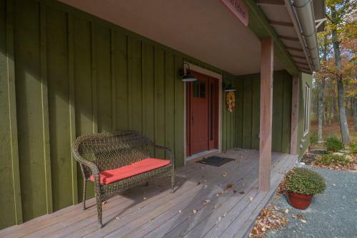 Barley Moon Retreat Five-bedroom Holiday Home