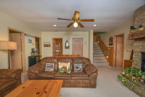 At Lake's Edge Six-bedroom Holiday Home