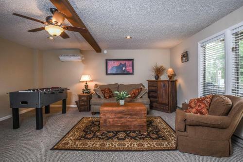 Snow Place Like Home Three-bedroom Holiday Home