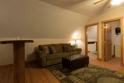 Cottage At Slope's Edge One-bedroom Cottage