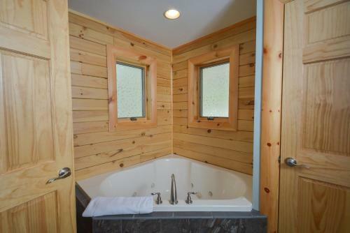 Zen At Southridge Four-bedroom Holiday Home