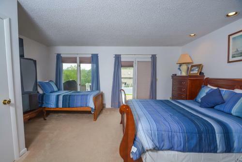 Deep Creek Village #23 Three-bedroom Holiday Home
