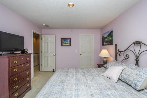 Deep Creek Village Three-bedroom Holiday Home #39