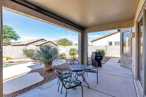 E Mesa House Sterling Dr