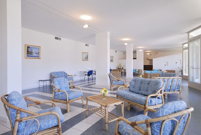 Hotel La Cecinella