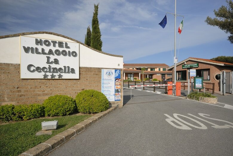 Hotel La Cecinella