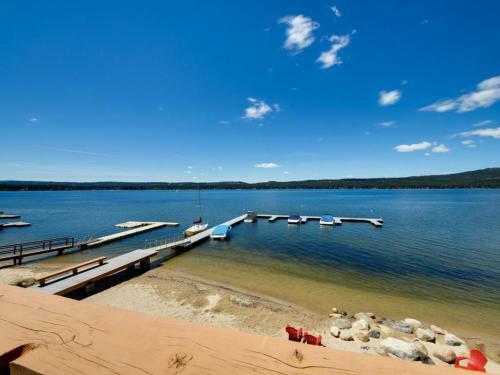 Timberlake Lakefront Studio