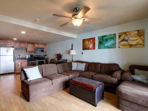 Timberlake Lakefront Studio