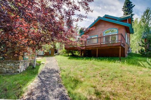 Cottage Court Condo