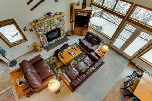 Cedar Lane Golf Course Home