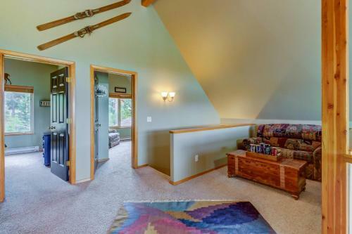 Cedar Lane Golf Course Home