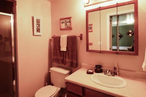 Aspen Village Golf Course Condo - Snowshoes