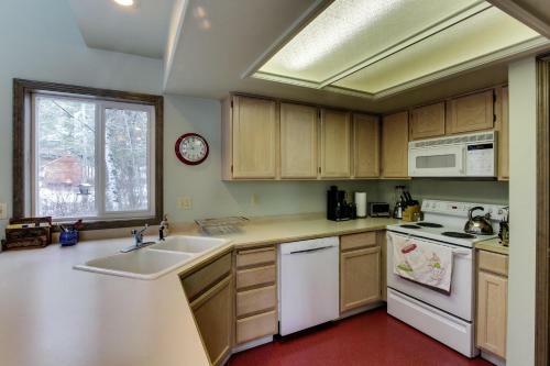 Toney Family Legacy With Payette Lake Access