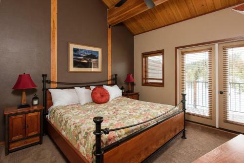 Bear Creek Lodge Mccall