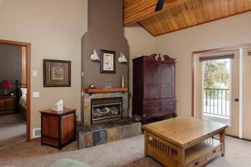Bear Creek Lodge Mccall