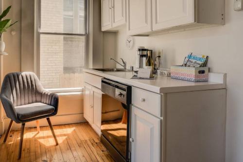 North Cass Street One Bedroom Apartment