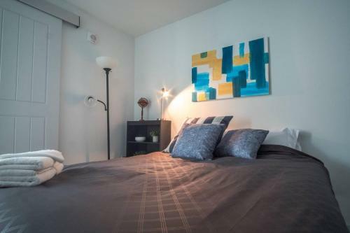 Two Bedroom Apartment - Historic Building Near Riverwalk