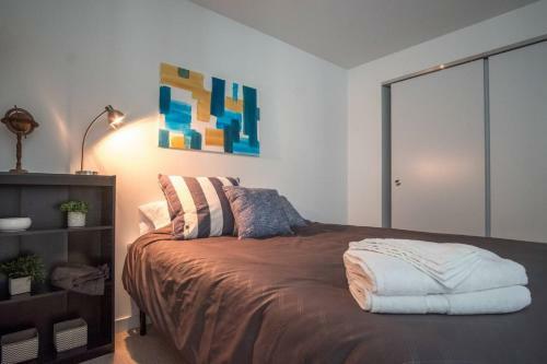 Two Bedroom Apartment - Historic Building Near Riverwalk