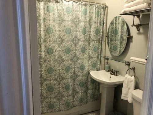 Apartamento Large, Recently Renovated & Close To Downtown